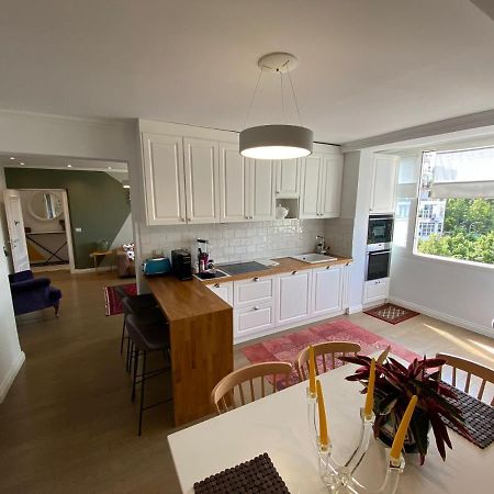 Cozy & Stylish Apartment Тирана Екстер'єр фото