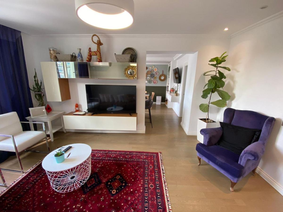 Cozy & Stylish Apartment Тирана Екстер'єр фото