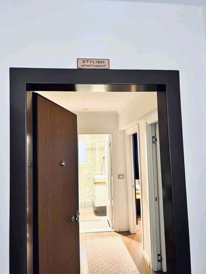 Cozy & Stylish Apartment Тирана Екстер'єр фото