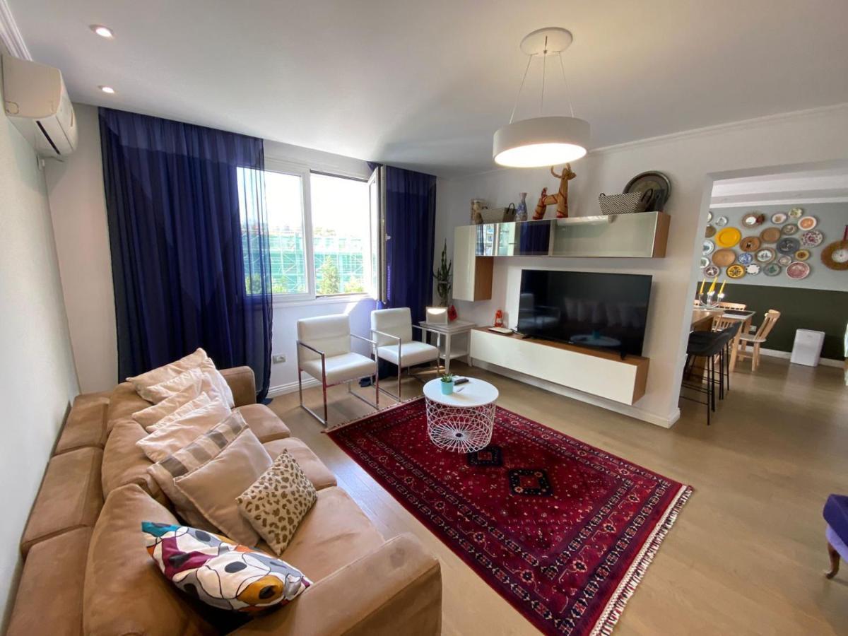 Cozy & Stylish Apartment Тирана Екстер'єр фото